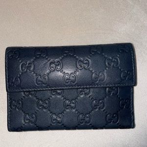 GUCCI continental guccissima wallet in black leather